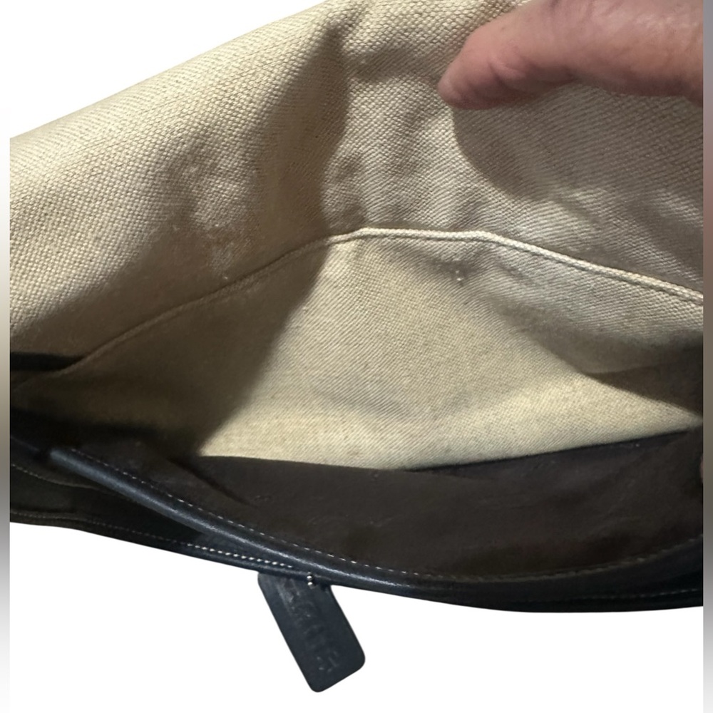 Vintage 90’s Coach Bleeker Flap Handbag Deep Navy Blue Leather & Wheat Canvas - Picture 14 of 16